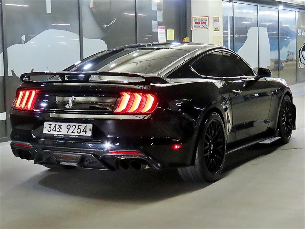 Ford Mustang - Vista 4