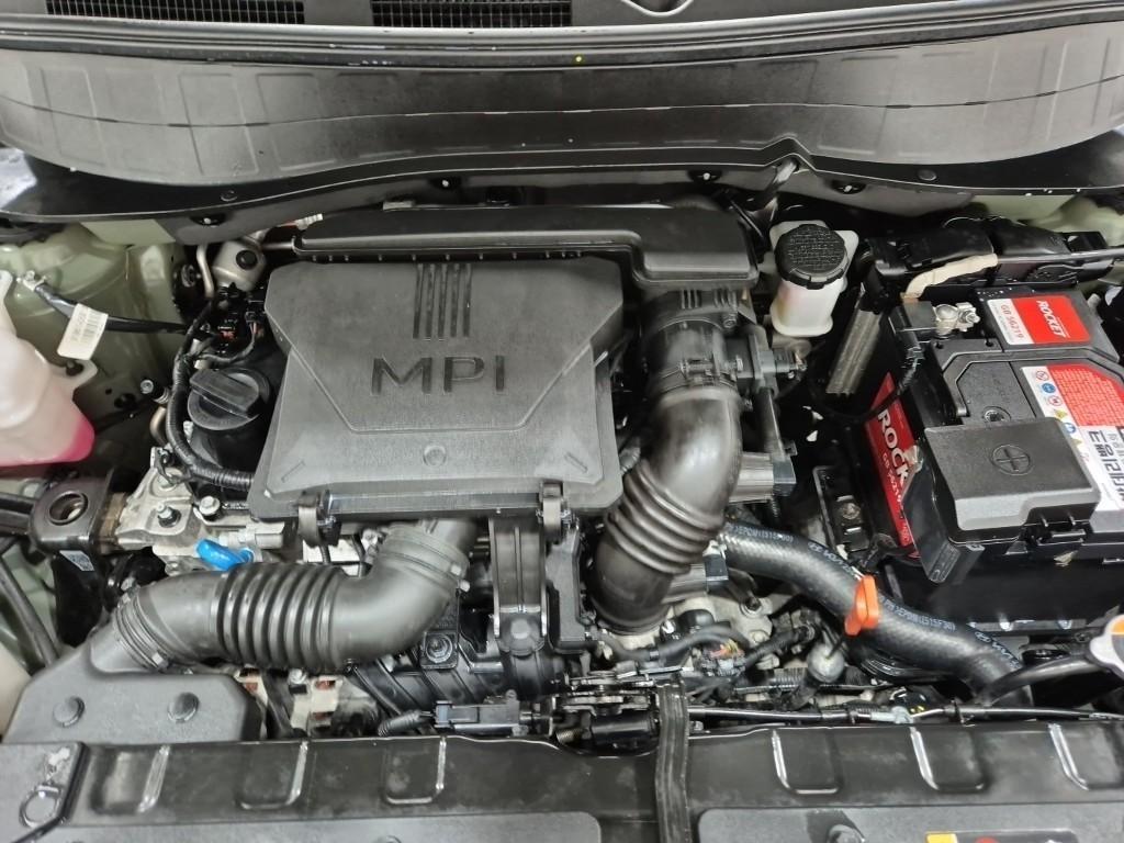 HYUNDAI Casper - Vista 5