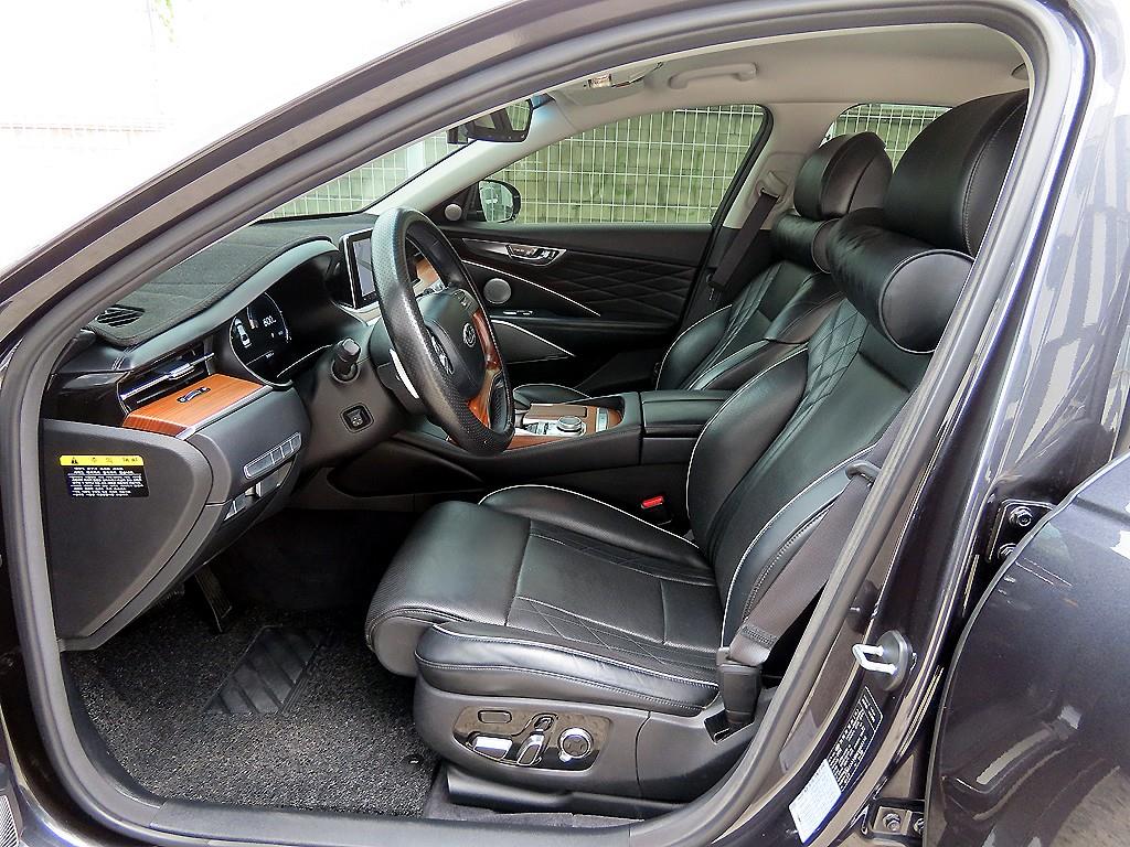 KIA K9 - Vista 5