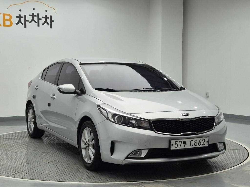 KIA K3 - Vista 4