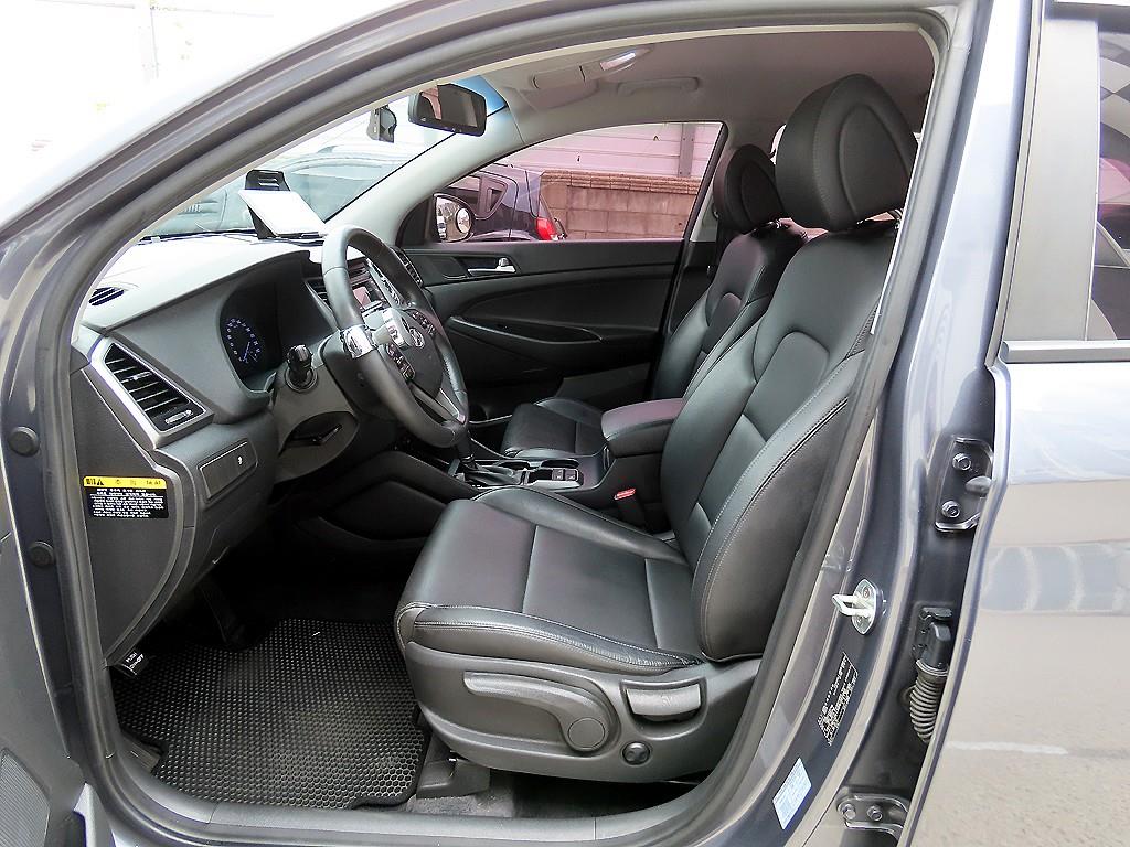 HYUNDAI Tucson - Vista 5