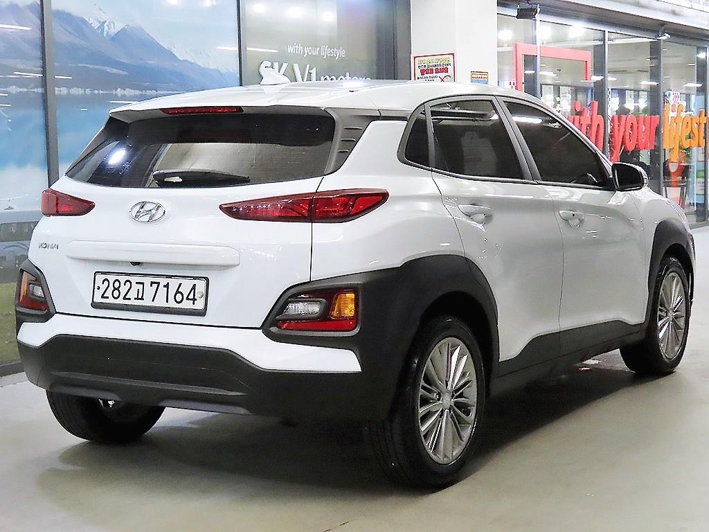 HYUNDAI Kona - Vista 4