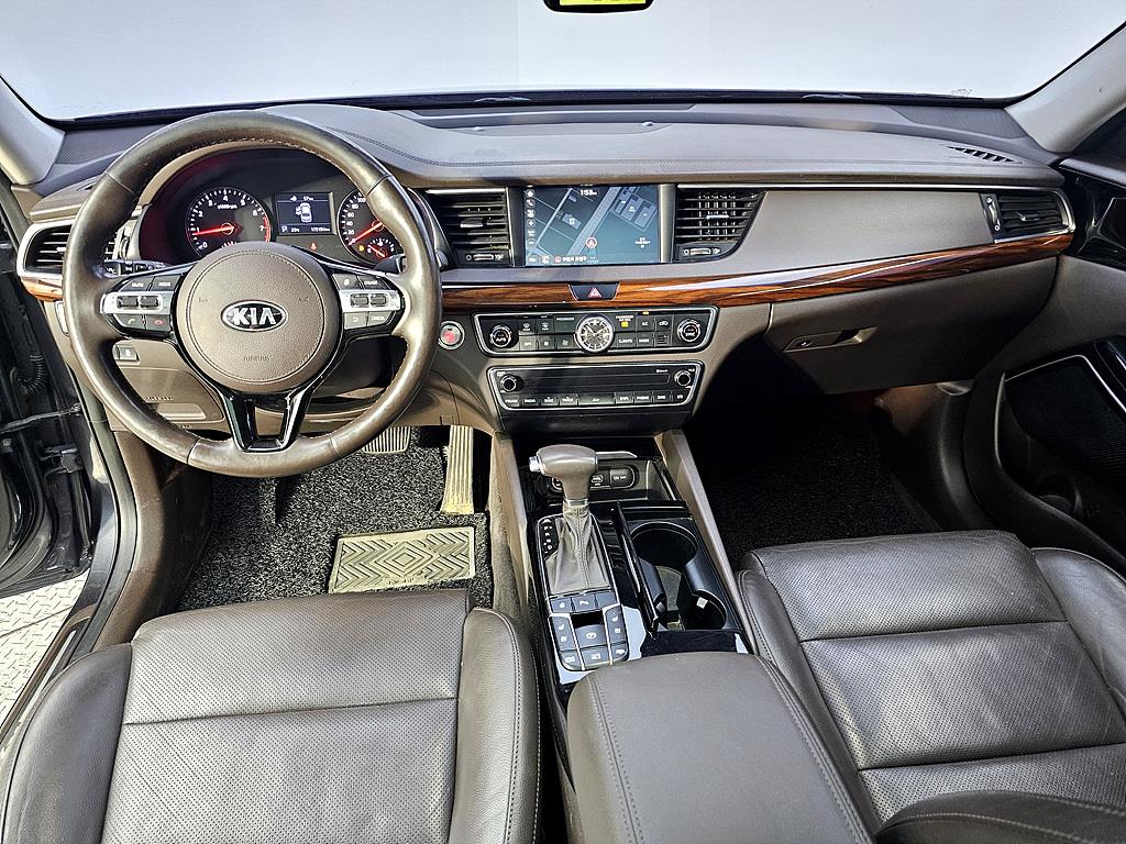KIA K7 - Vista 5