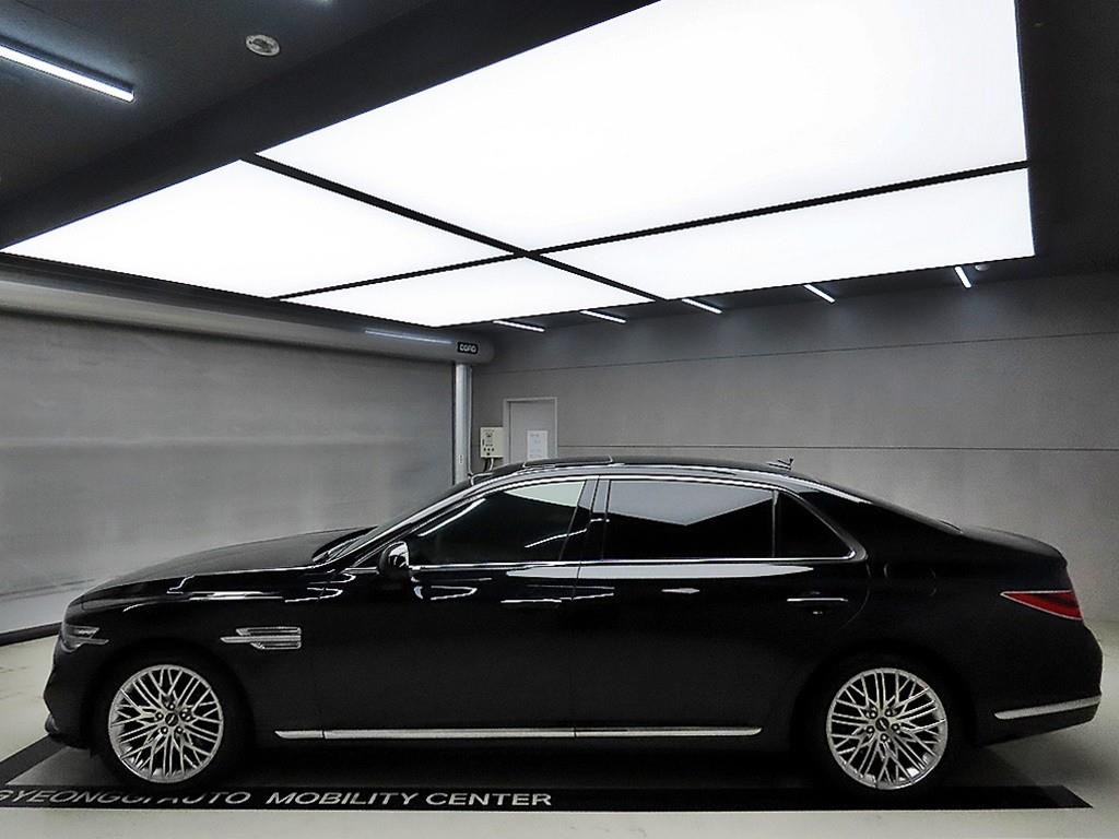 Genesis G90 - Vista 4