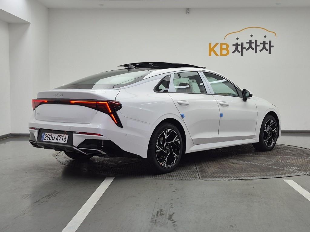 KIA K5 - Vista 4