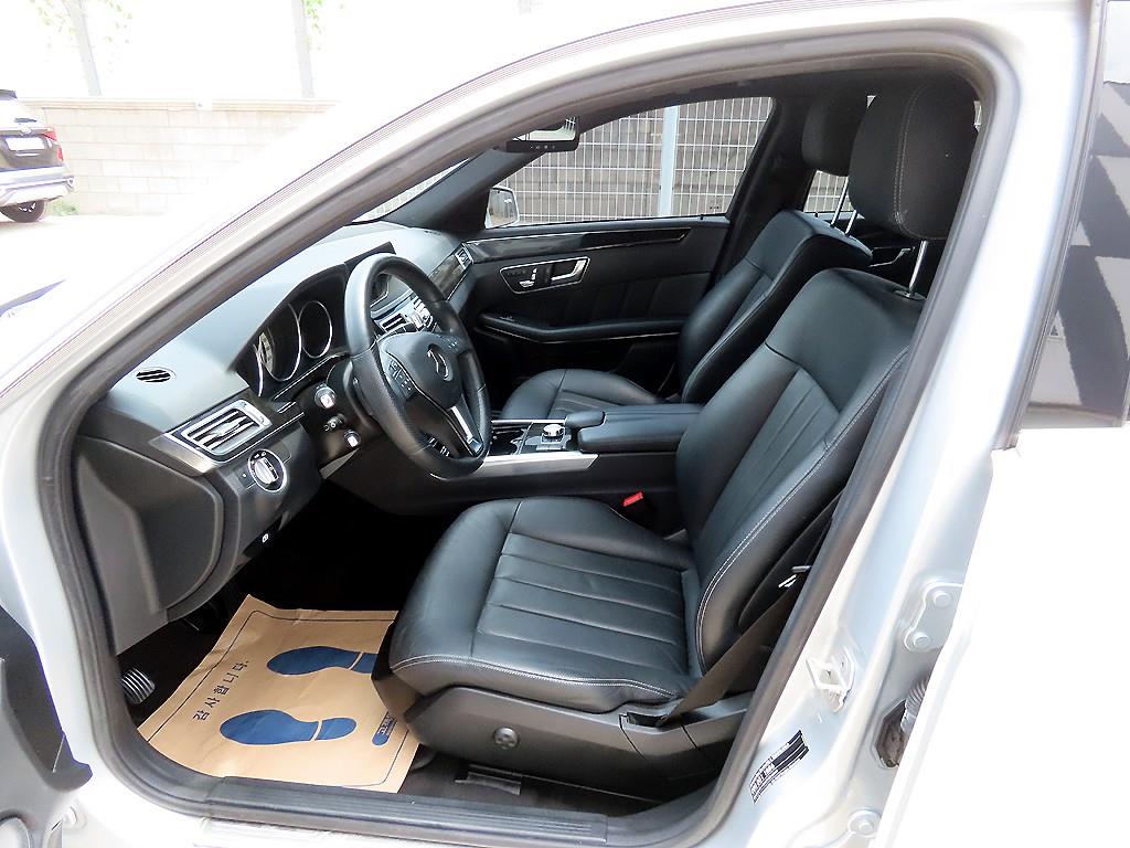 Mercedes Benz E class - Vista 5