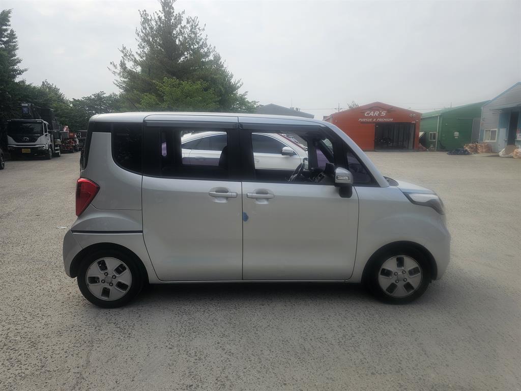 KIA Ray - Vista 4