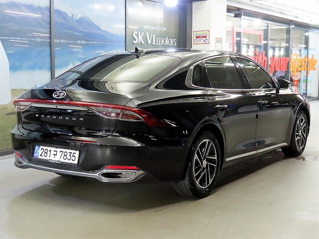 HYUNDAI Grandeur - Vista 4
