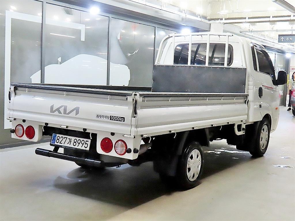 Small Truck Cargo (small) - Vista 4
