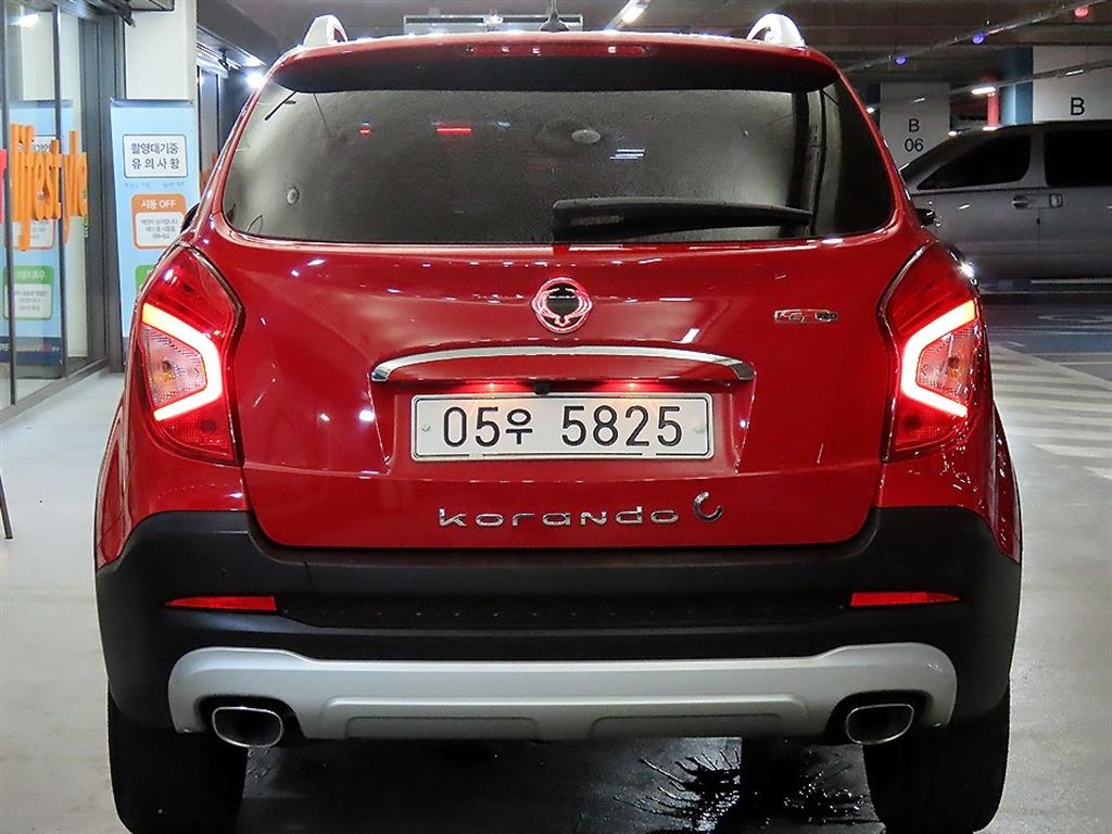 Ssangyong Korando - Vista 5