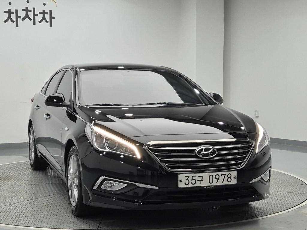 HYUNDAI Sonata - Vista 4