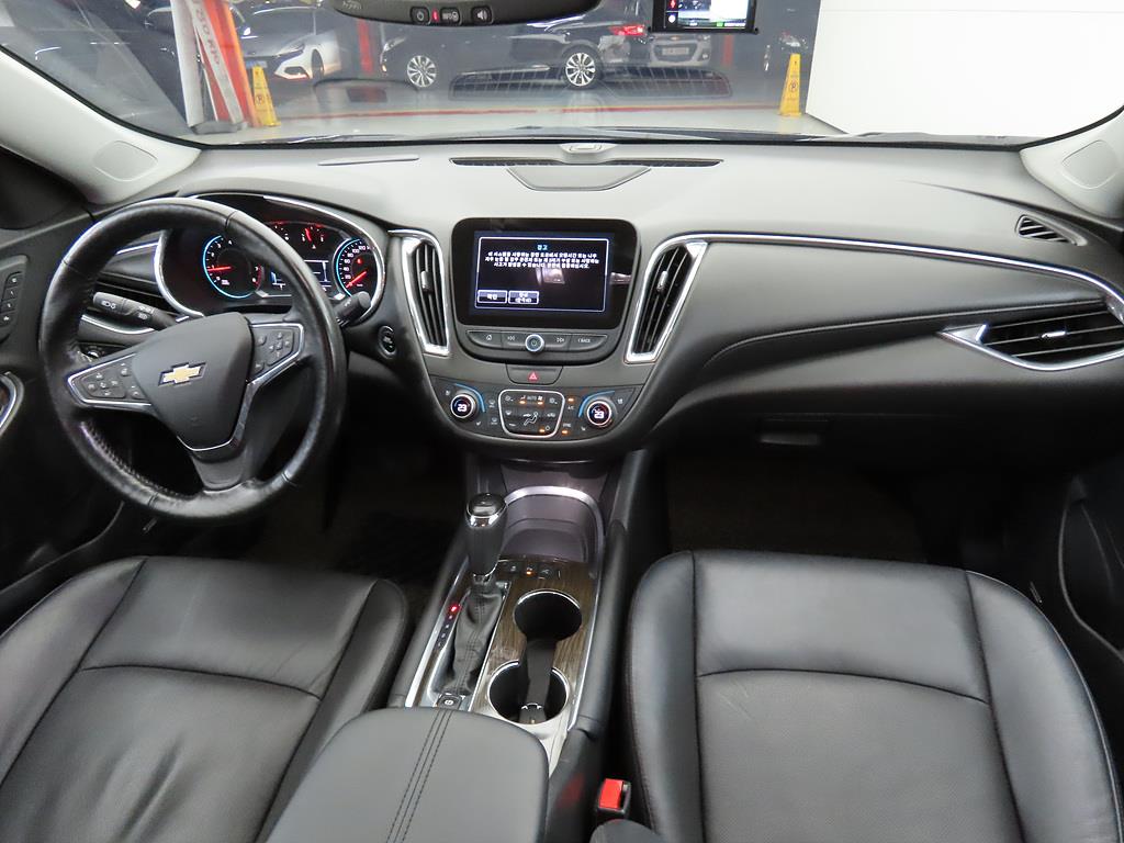 Chevrolet Malibu - Vista 5