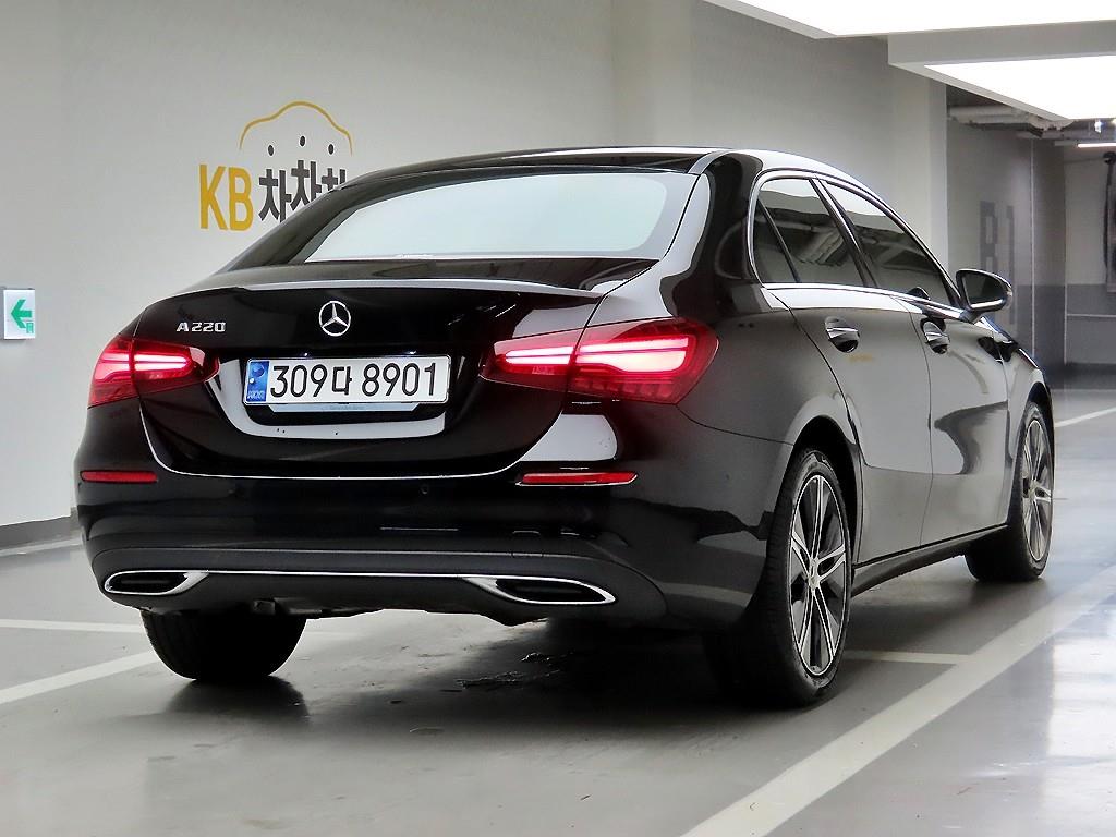 Mercedes Benz A Class - Vista 4
