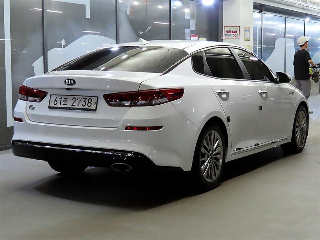 KIA K5 - Vista 4
