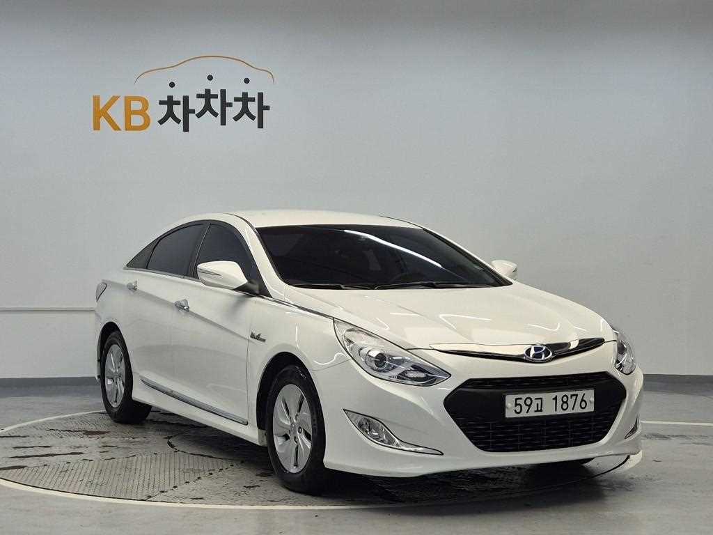 HYUNDAI Sonata - Vista 4