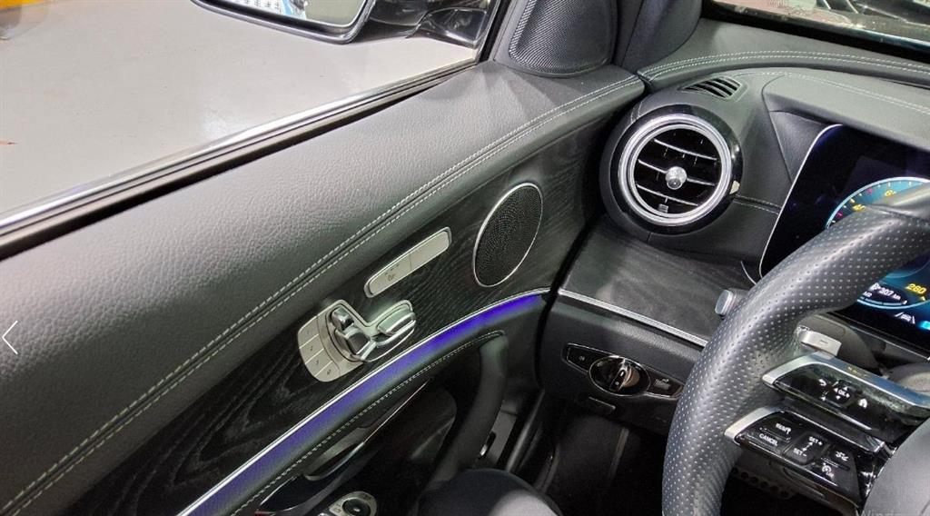 Mercedes Benz E class - Vista 5