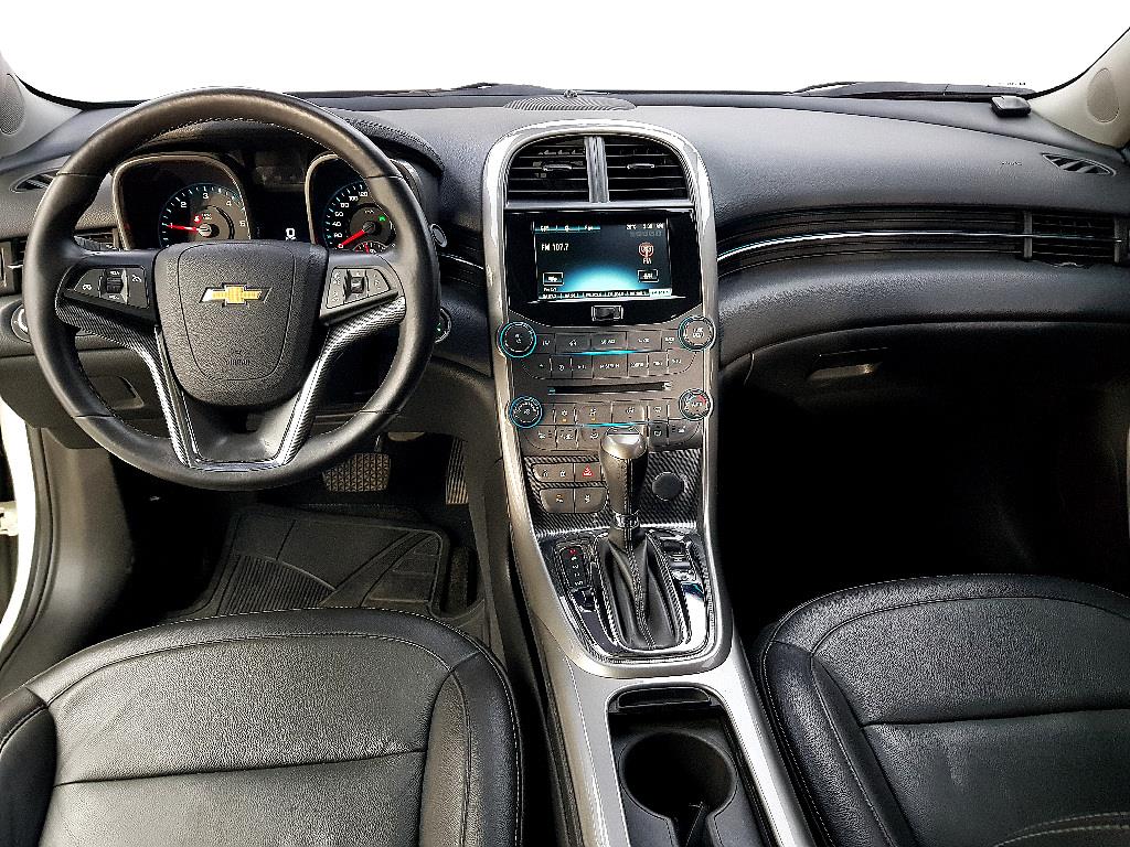 Chevrolet Malibu - Vista 5