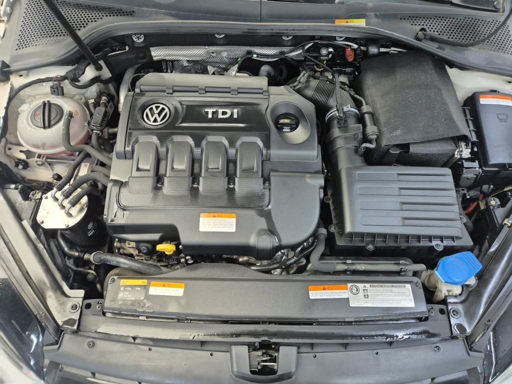 Volkswagen Golf - Vista 5