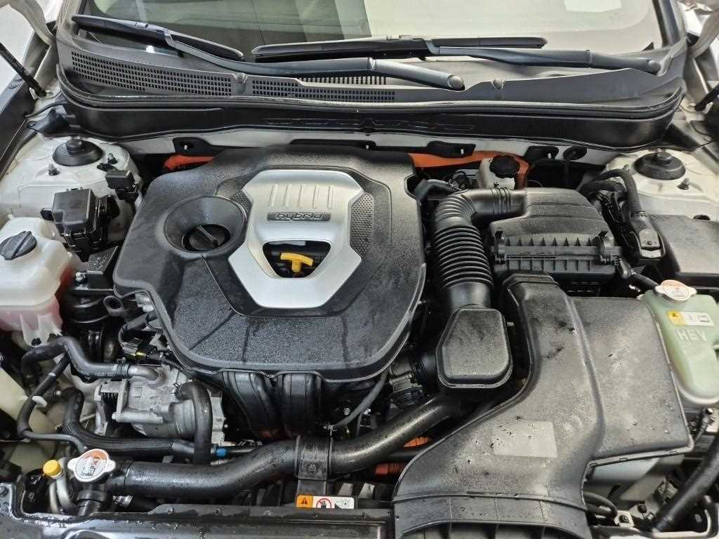 HYUNDAI Sonata - Vista 5