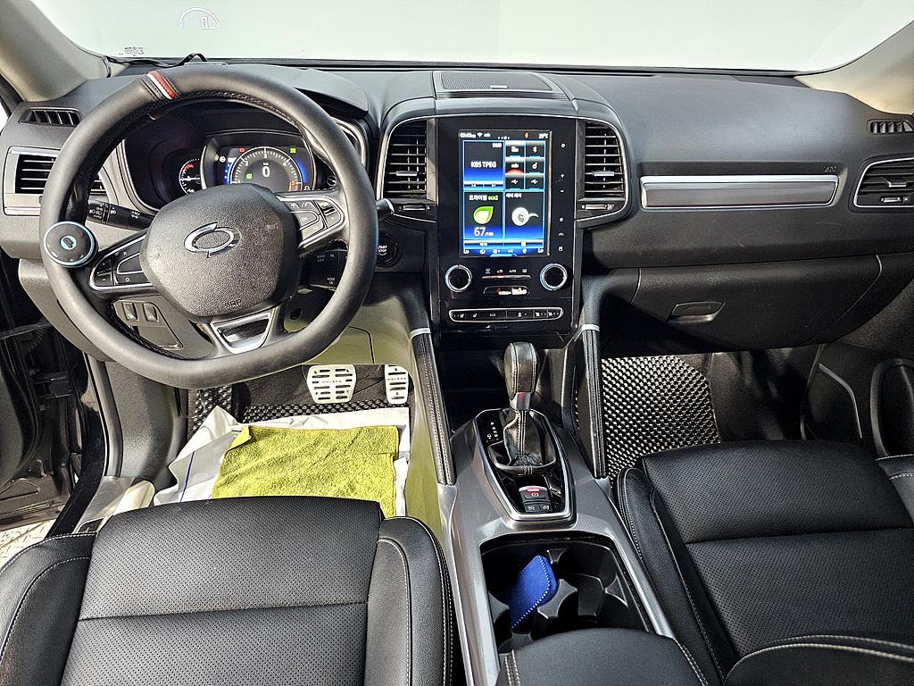 SAMSUNG QM6 - Vista 5