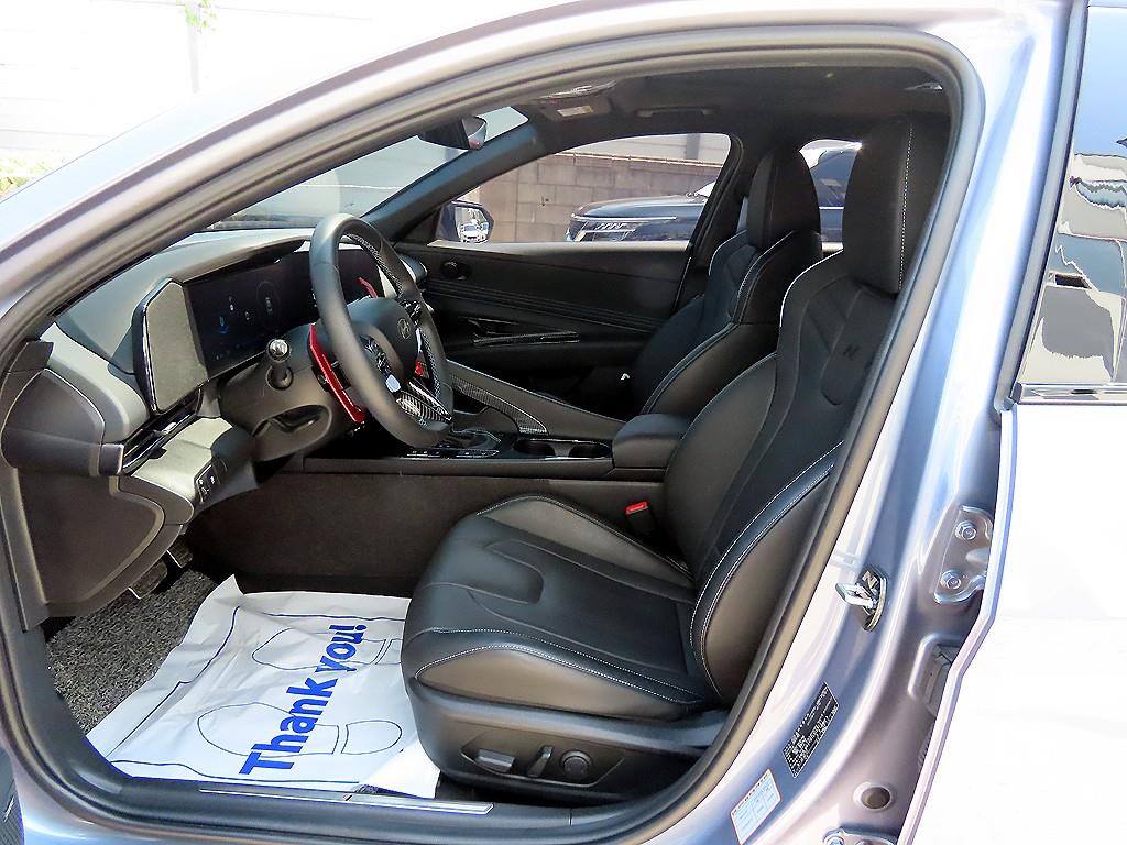 HYUNDAI Avante - Vista 5