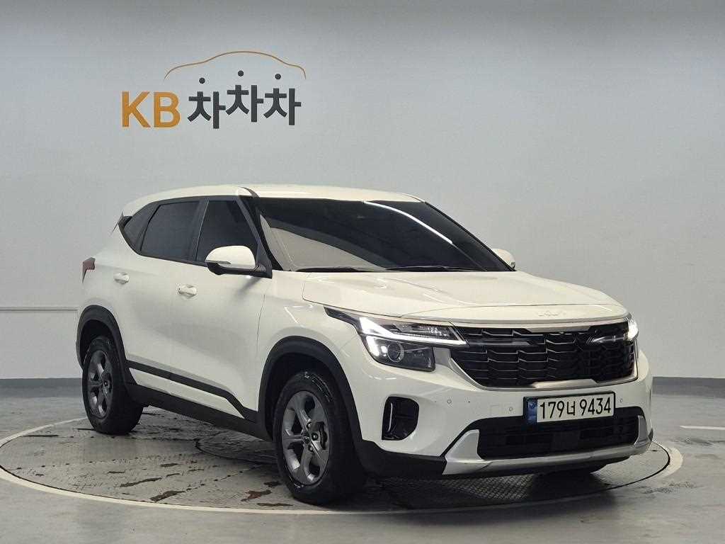 KIA Seltos - Vista 4