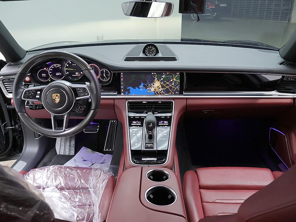 Porsche Panamera - Vista 5