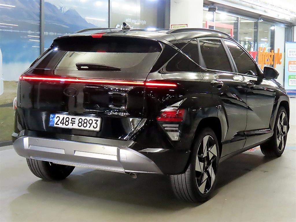 HYUNDAI Kona - Vista 4