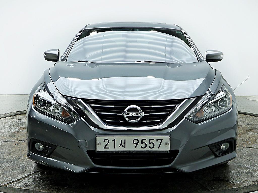 Nissan Altima 2.5 Tech