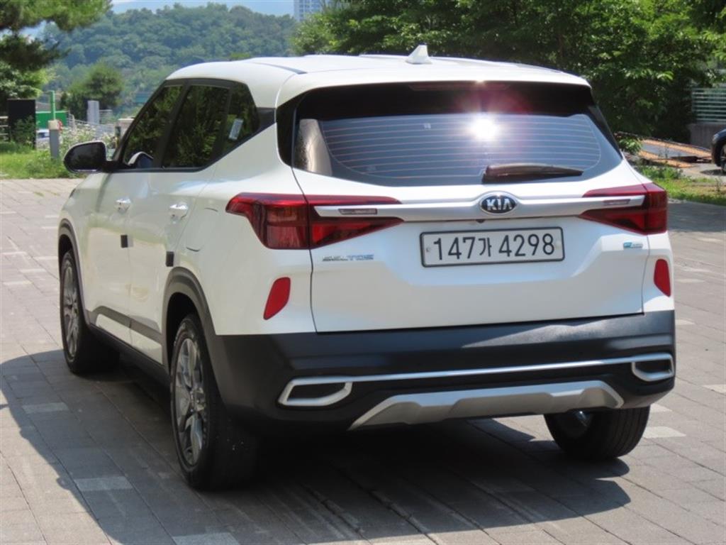 KIA Seltos - Vista 4