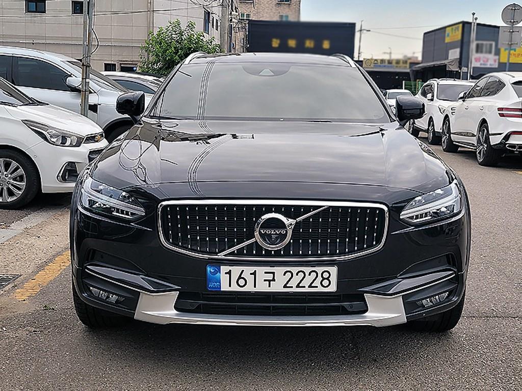 V90 크로스컨트리 T5 AWD 2019년식