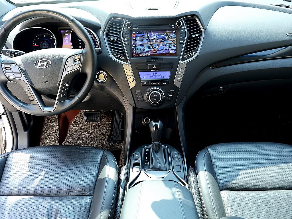HYUNDAI Santa Fe - Vista 5
