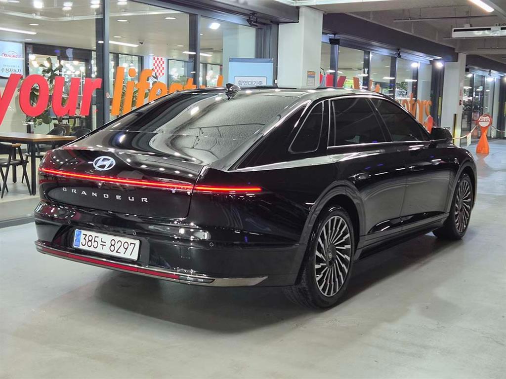 HYUNDAI Grandeur - Vista 4
