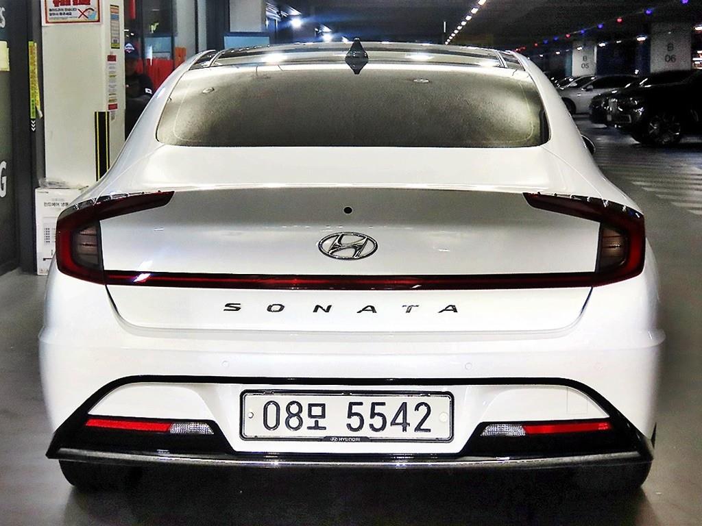 HYUNDAI Sonata - Vista 5