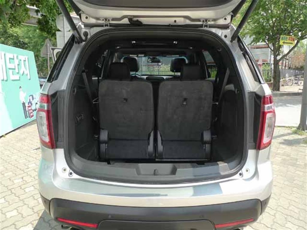 Ford Explorer - Vista 5