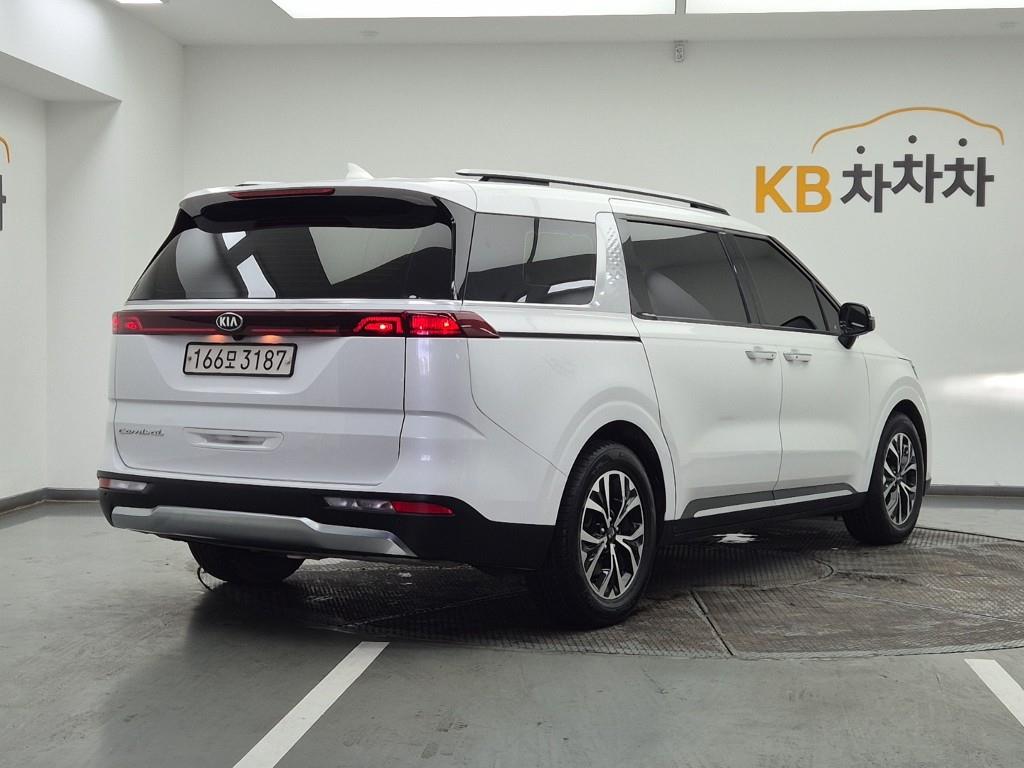 KIA Carnival - Vista 4