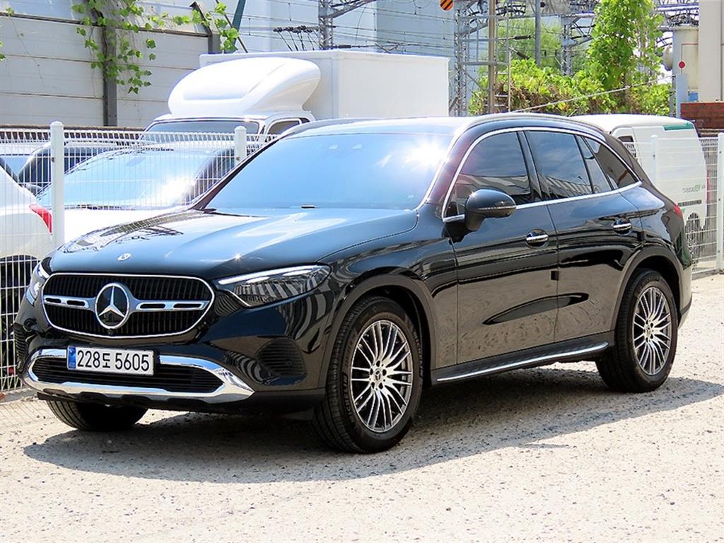 벤츠 GLC 클래스 GLC300 4MATIC 사진 2/20