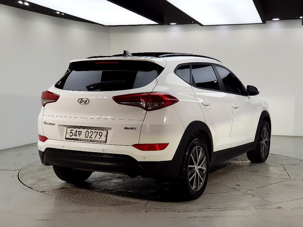 HYUNDAI Tucson - Vista 4