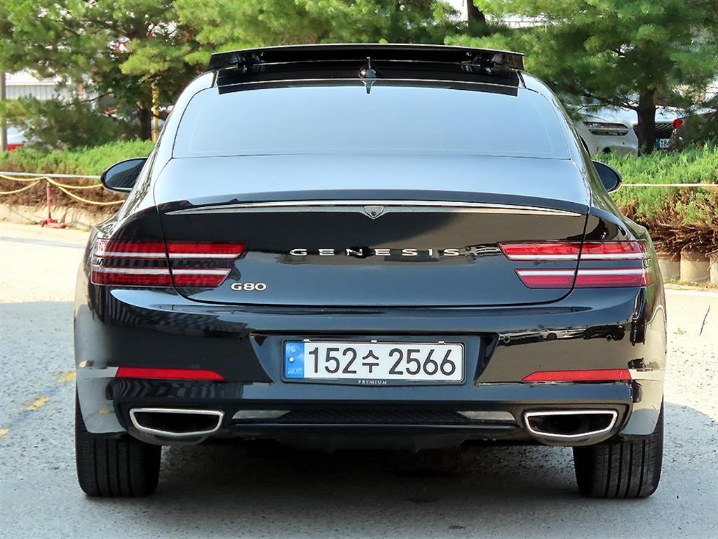 Genesis G80 - Vista 4