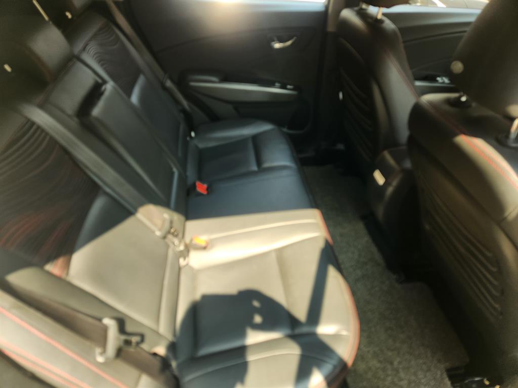 Ssangyong Tivoli - Vista 4