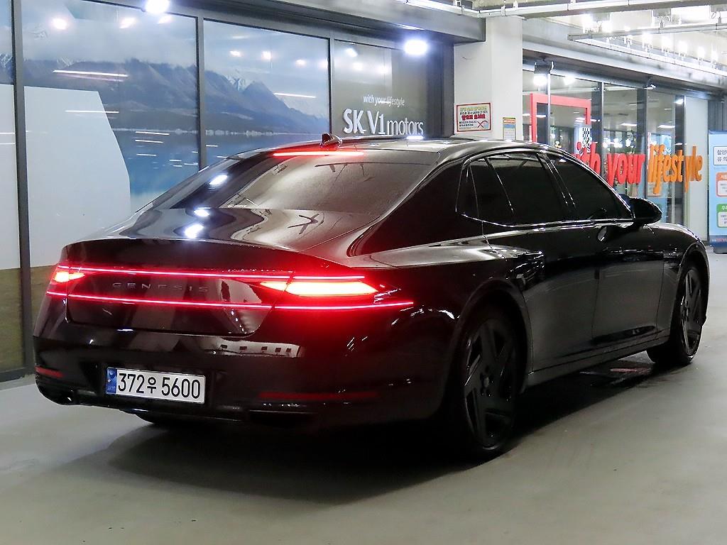 Genesis G90 - Vista 4