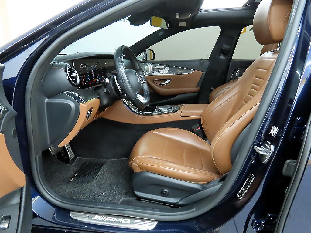Mercedes Benz E class - Vista 5