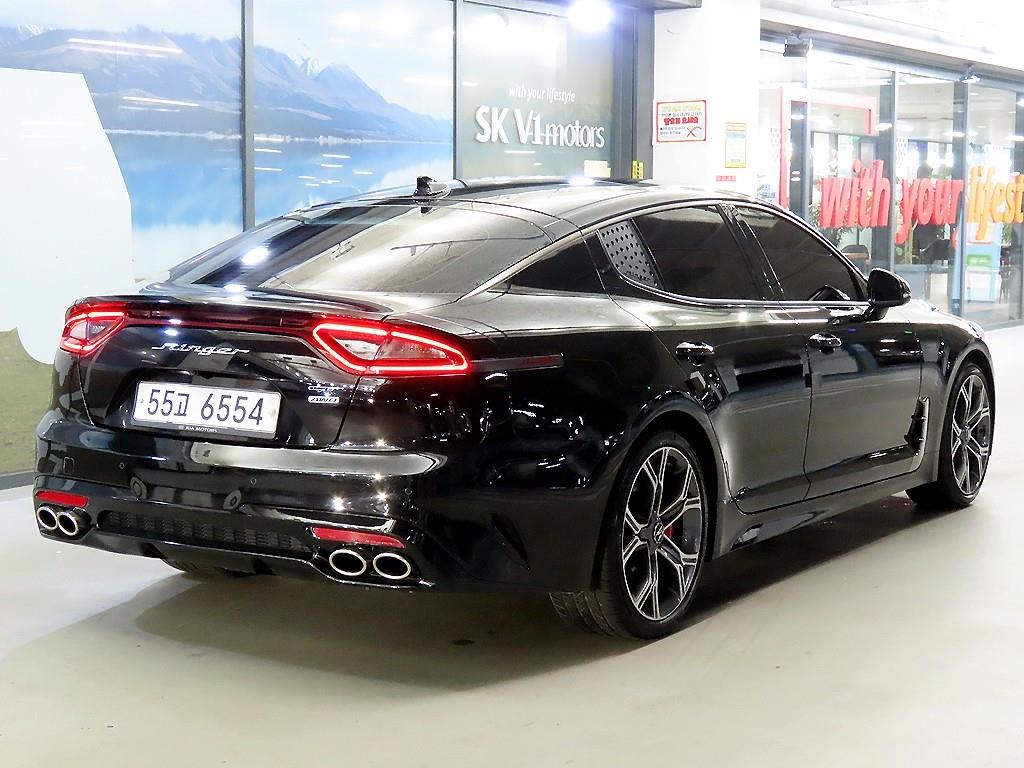 KIA Stinger - Vista 4