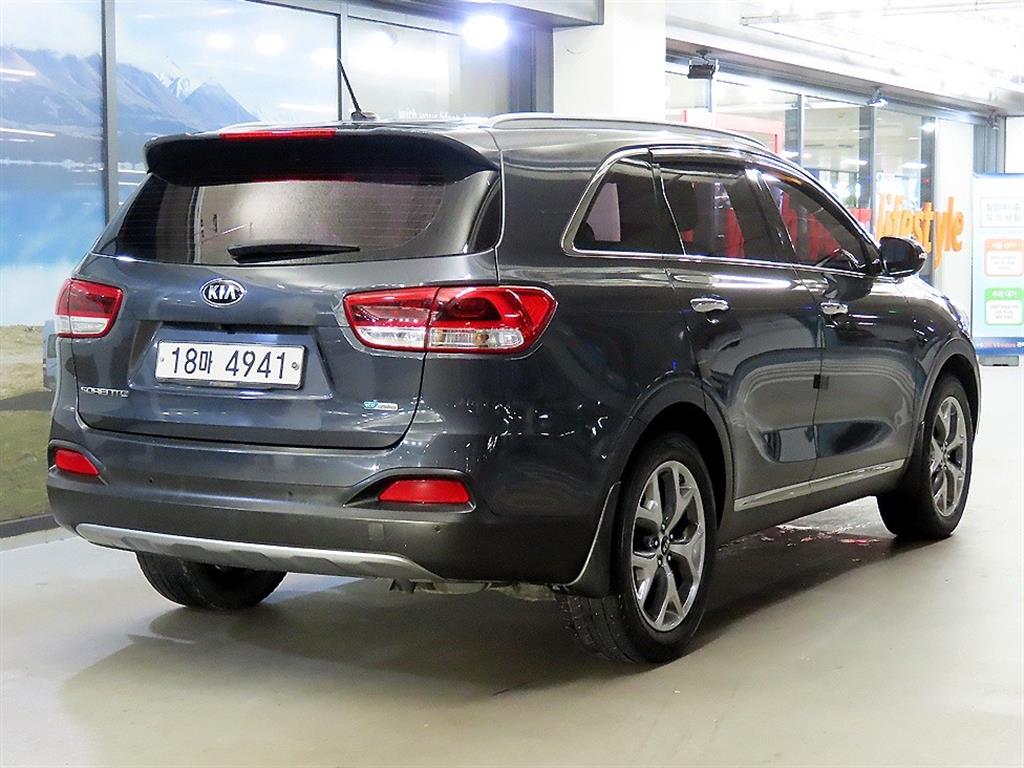 KIA Sorento - Vista 4
