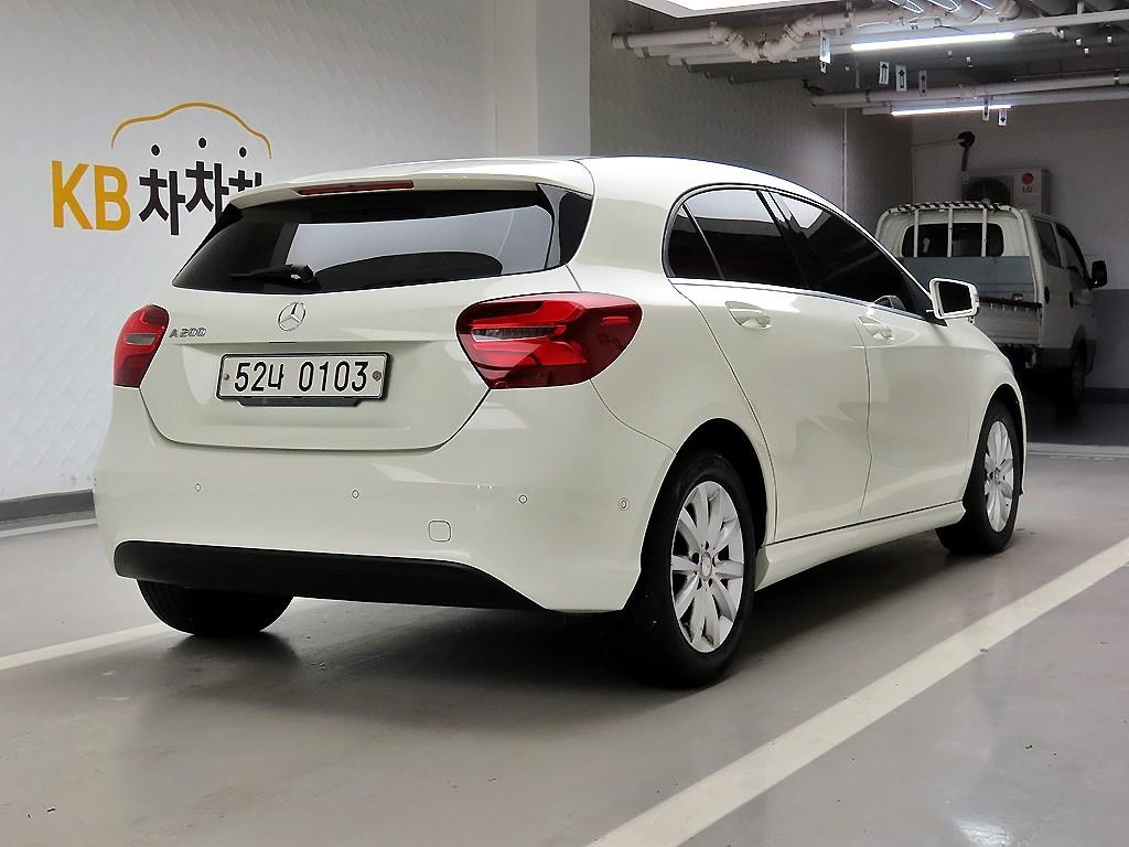 Mercedes Benz A Class - Vista 4