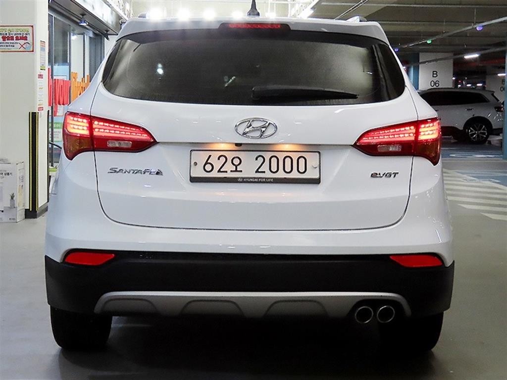 HYUNDAI Santa Fe - Vista 5