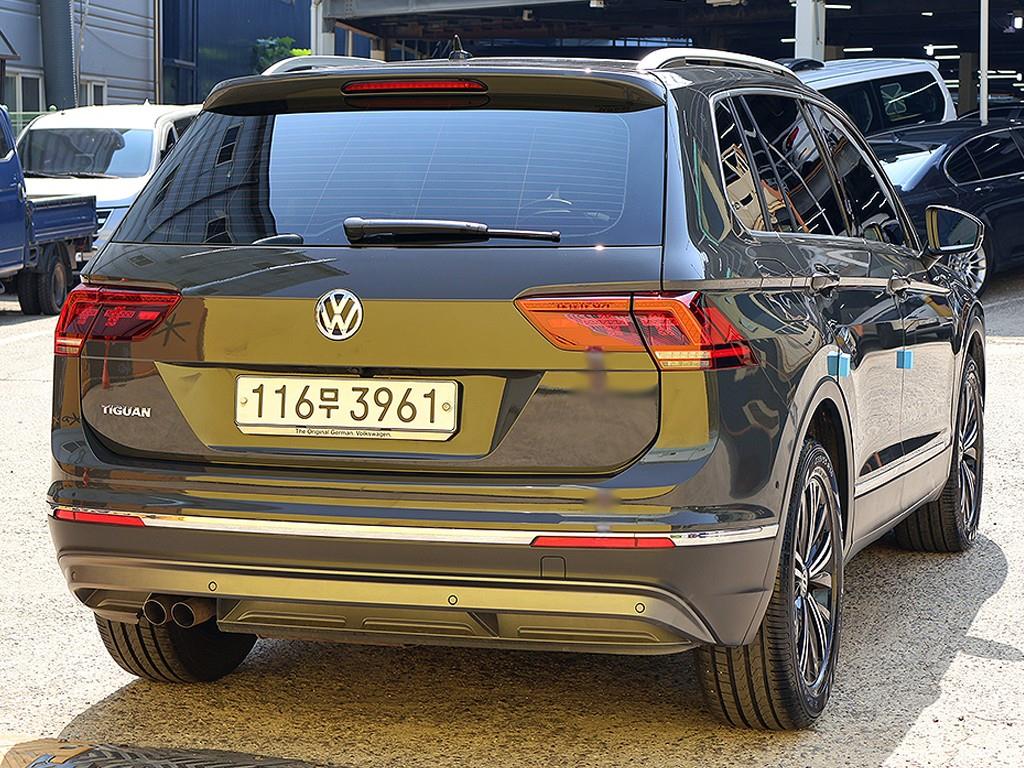 Volkswagen Tiguan - Vista 4