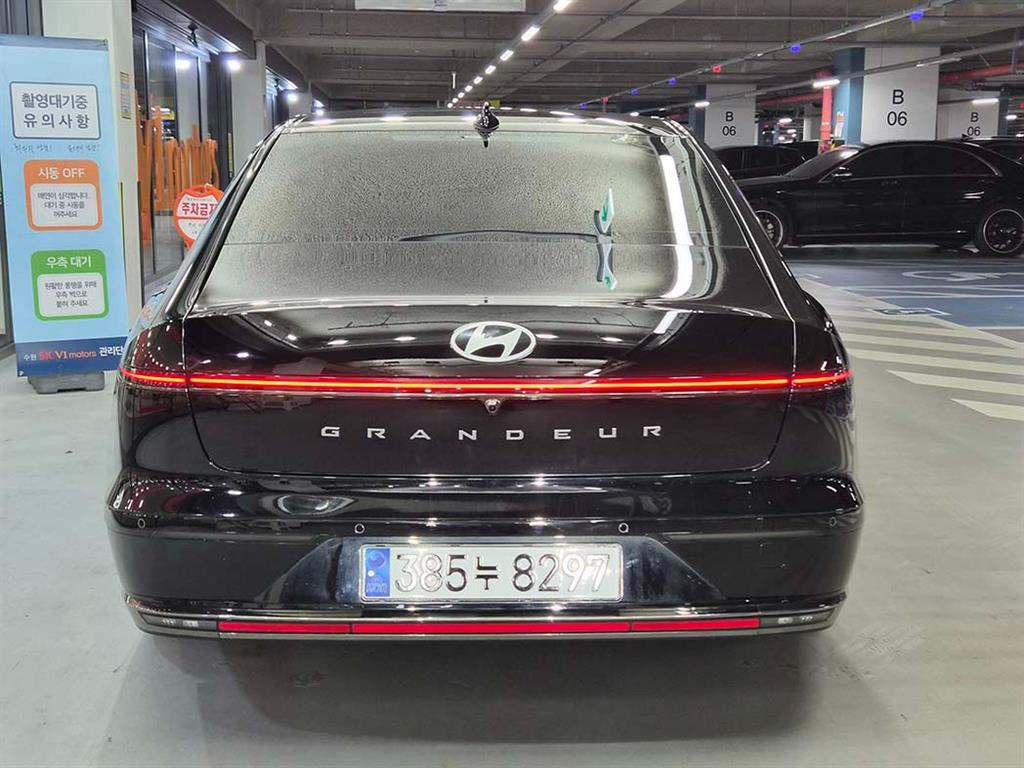 HYUNDAI Grandeur - Vista 5