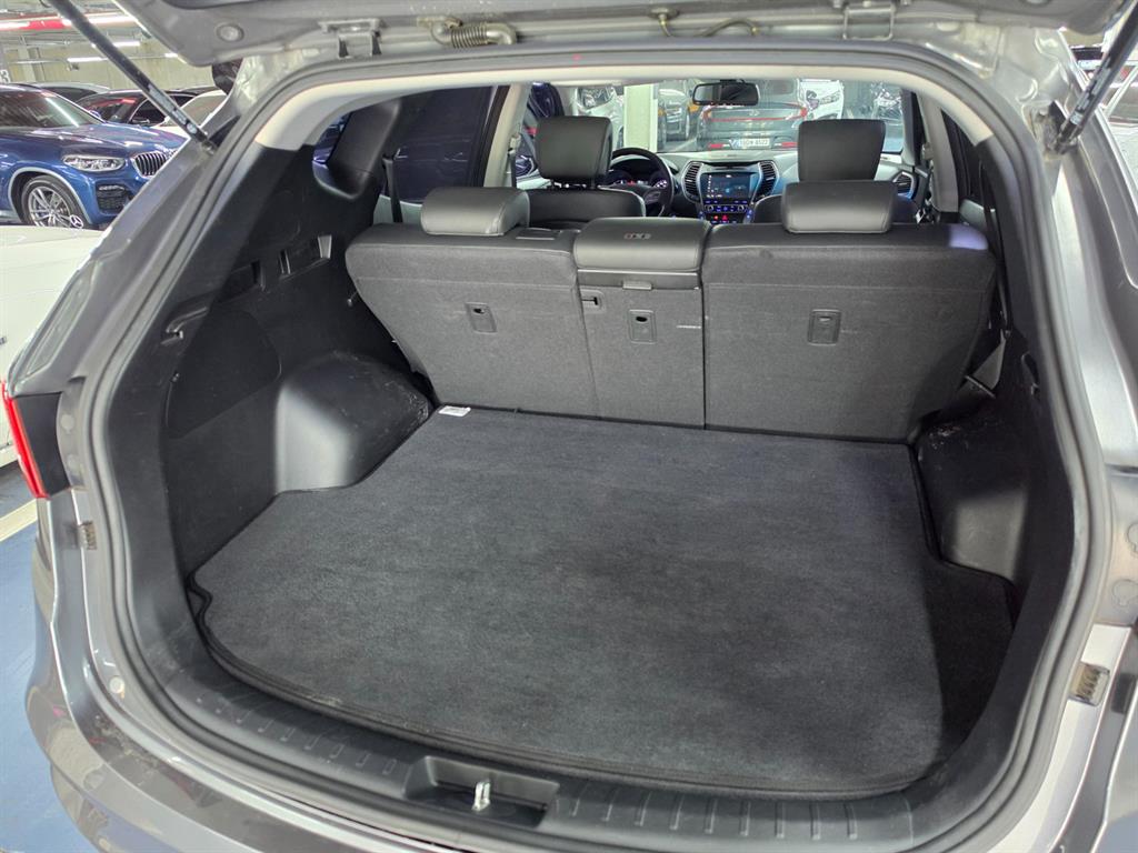 HYUNDAI Santa Fe - Vista 5