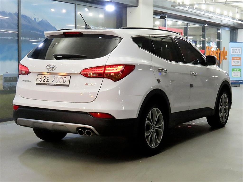 HYUNDAI Santa Fe - Vista 4